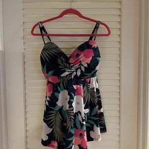 Lane Bryant Navy and Pink Floral plus size tankini